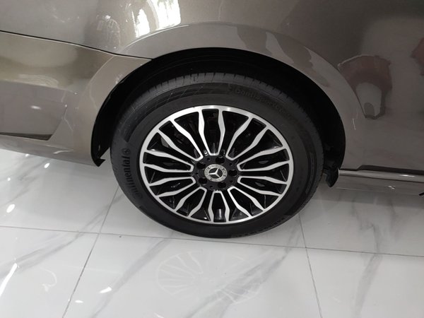 Mercedes-Benz V-Class 2017, 96200 км, за 28199 USD - фото 10