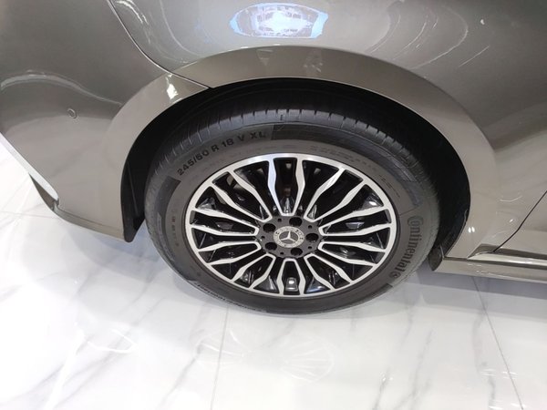 Mercedes-Benz V-Class 2017, 96200 км, за 28199 USD - фото 8