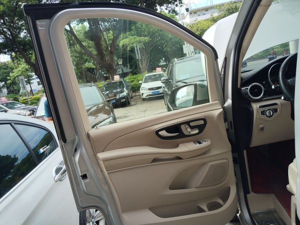 Mercedes-Benz V-Class 2017, 159000 км, за 20148 USD - фото 27