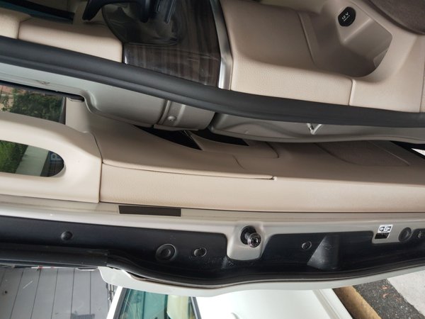 Mercedes-Benz V-Class 2017, 159000 км, за 20148 USD - фото 26
