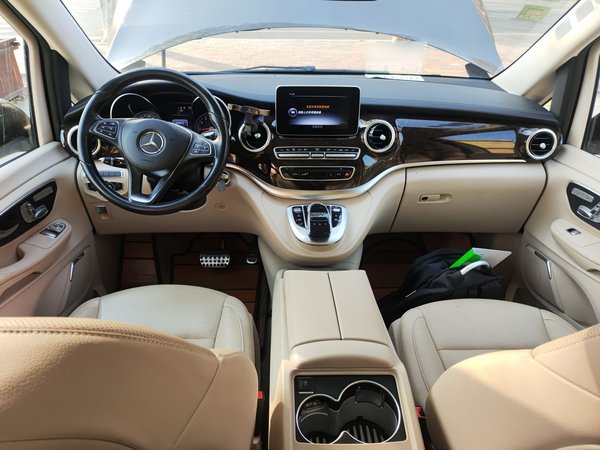 Mercedes-Benz V-Class 2017, 93300 км, за 26614 USD - фото 13