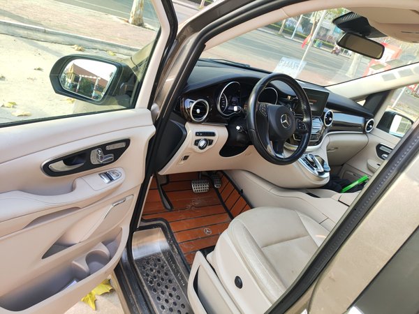 Mercedes-Benz V-Class 2017, 93300 км, за 26614 USD - фото 19