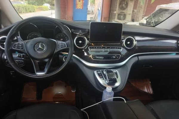 Mercedes-Benz V-Class 2018, 187000 км, за 17524 USD - фото 9