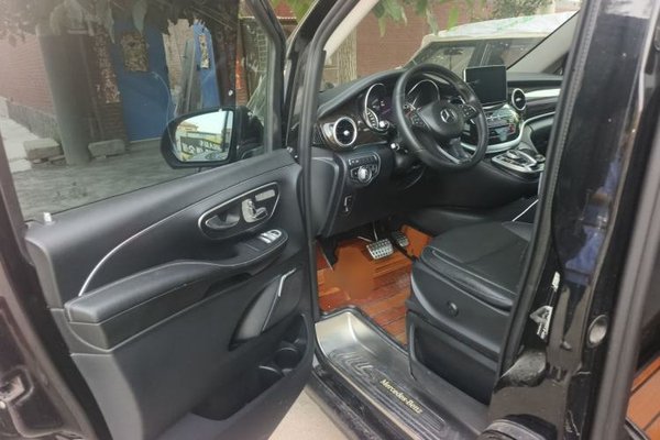 Mercedes-Benz V-Class 2018, 187000 км, за 17524 USD - фото 16