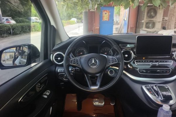 Mercedes-Benz V-Class 2018, 187000 км, за 17524 USD - фото 10
