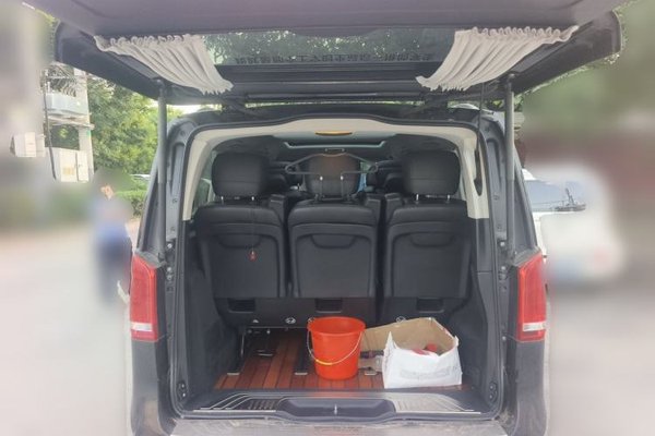 Mercedes-Benz V-Class 2018, 187000 км, за 17524 USD - фото 19