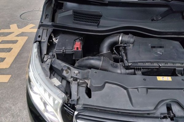Mercedes-Benz V-Class 2018, 78800 км, за 24706 USD - фото 23