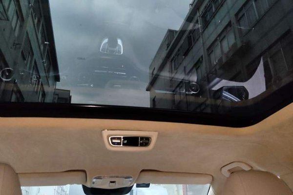 Mercedes-Benz V-Class 2018, 78800 км, за 24706 USD - фото 18
