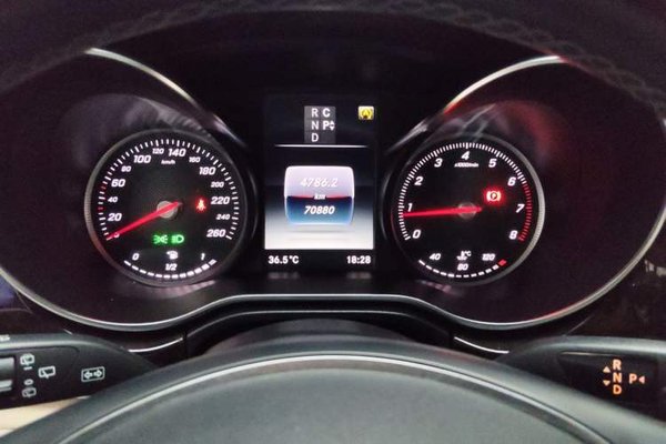 Mercedes-Benz V-Class 2018, 78800 км, за 24706 USD - фото 11