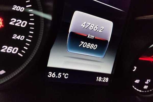 Mercedes-Benz V-Class 2018, 78800 км, за 24706 USD - фото 12