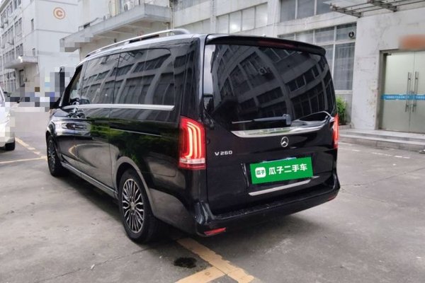 Mercedes-Benz V-Class 2018, 78800 км, за 24706 USD