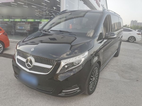 Mercedes-Benz V-Class · 2018 год