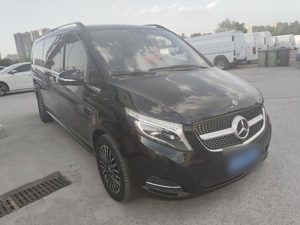 Mercedes-Benz V-Class 2018, 89800 км, за 26811 USD
