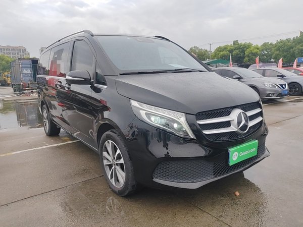 Mercedes-Benz V-Class 2020, 149500 км, за 28797 USD