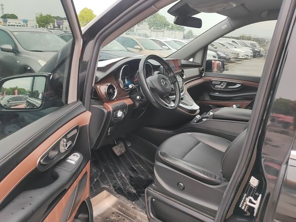 Mercedes-Benz V-Class 2020, 149500 км, за 28797 USD - фото 19