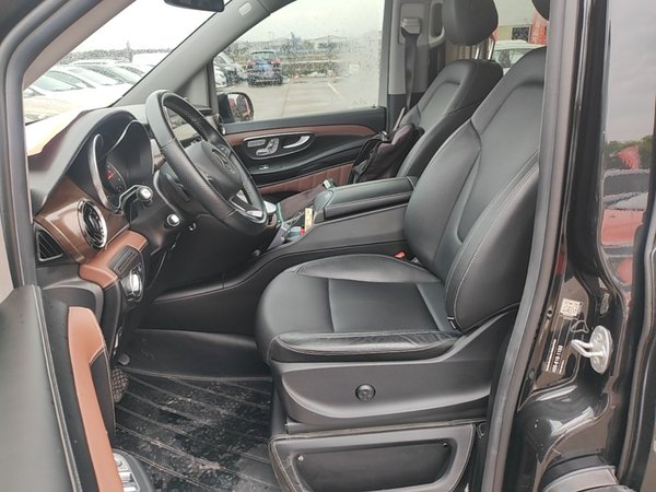 Mercedes-Benz V-Class 2020, 149500 км, за 28797 USD - фото 18