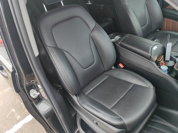Mercedes-Benz V-Class 2020, 149500 км, за 28797 USD - фото 23
