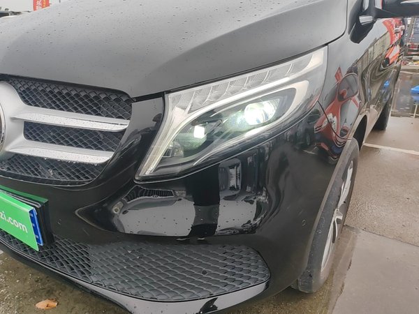 Mercedes-Benz V-Class 2020, 149500 км, за 28797 USD - фото 9