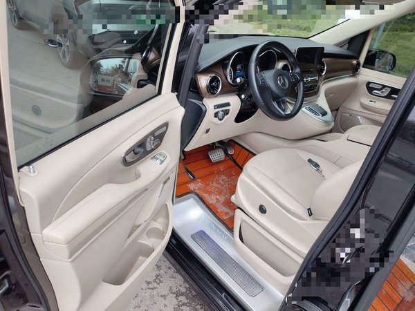 Mercedes-Benz V-Class 2021, 103800 км, за 32198 USD - фото 17
