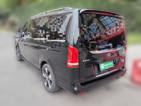 Mercedes-Benz V-Class 2021, 103800 км, за 32198 USD