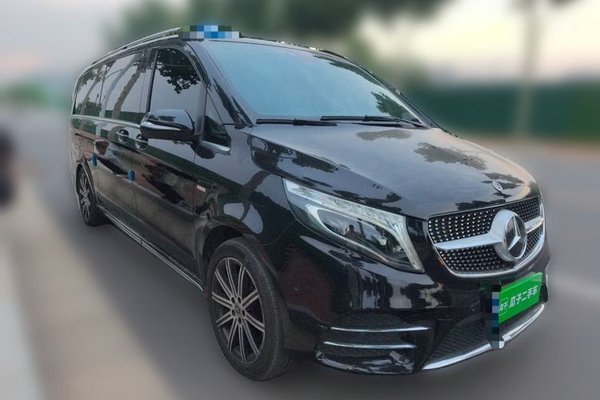 Mercedes-Benz V-Class 2021, 132000 км, за 38099 USD
