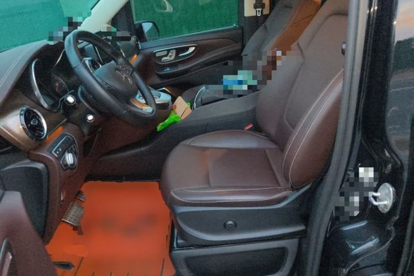 Mercedes-Benz V-Class 2021, 132000 км, за 38099 USD - фото 16