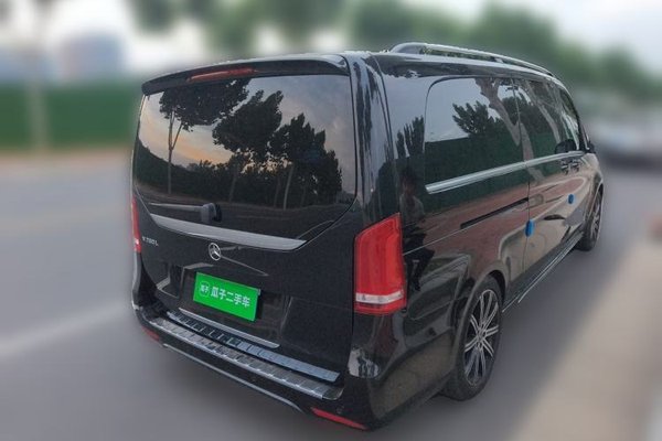 Mercedes-Benz V-Class 2021, 132000 км, за 38099 USD - фото 6