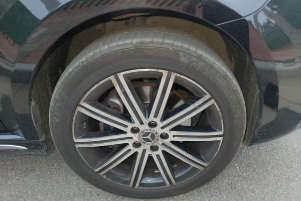 Mercedes-Benz V-Class 2021, 132000 км, за 38099 USD - фото 8
