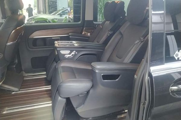 Mercedes-Benz V-Class 2021, 72100 км, за 38068 USD - фото 20