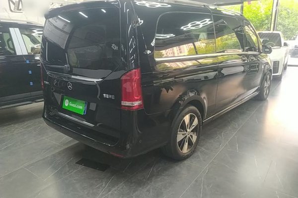 Mercedes-Benz V-Class 2021, 72100 км, за 38068 USD - фото 6