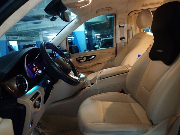 Mercedes-Benz V-Class 2021, 85600 км, за 36255 USD - фото 10