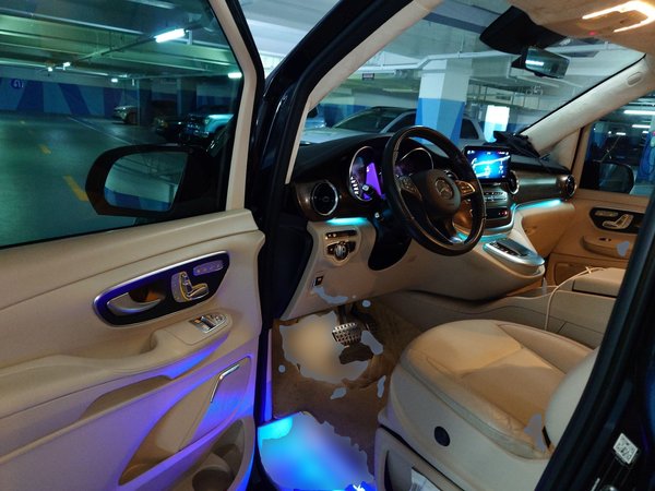 Mercedes-Benz V-Class 2021, 85600 км, за 36255 USD - фото 15