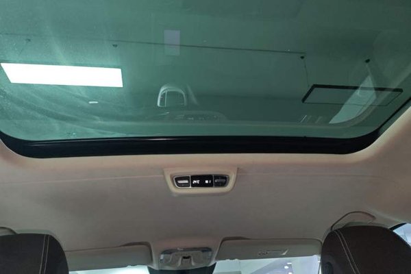 Mercedes-Benz V-Class 2021, 55300 км, за 41233 USD - фото 21
