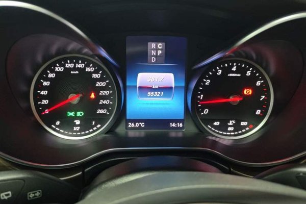 Mercedes-Benz V-Class 2021, 55300 км, за 41233 USD - фото 15