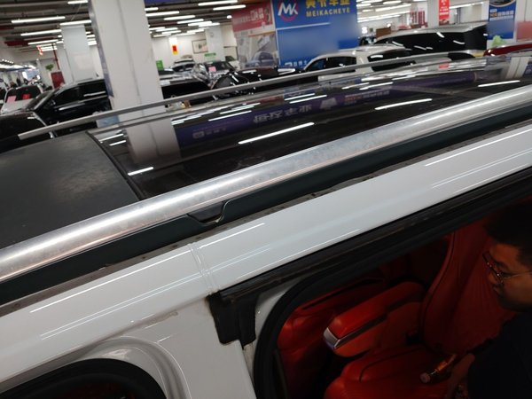 Mercedes-Benz V-Class 2021, 72200 км, за 37047 USD - фото 26