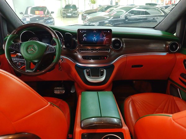 Mercedes-Benz V-Class 2021, 72200 км, за 37047 USD - фото 9