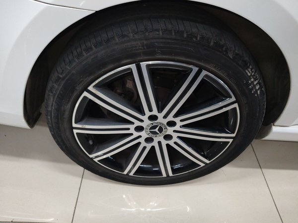 Mercedes-Benz V-Class 2021, 72200 км, за 37047 USD - фото 25