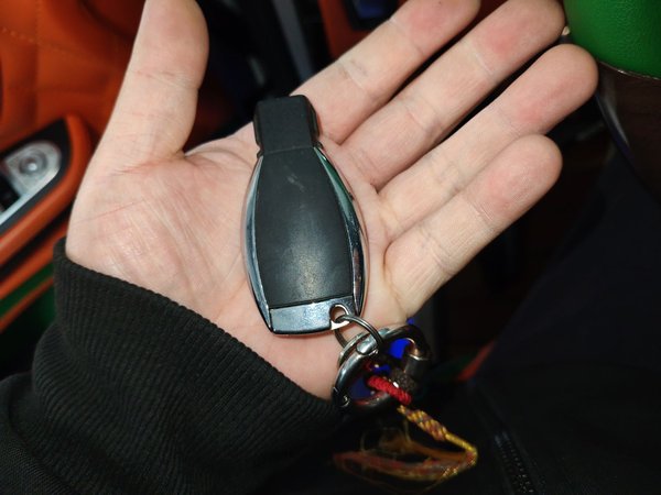 Mercedes-Benz V-Class 2021, 72200 км, за 37047 USD - фото 8