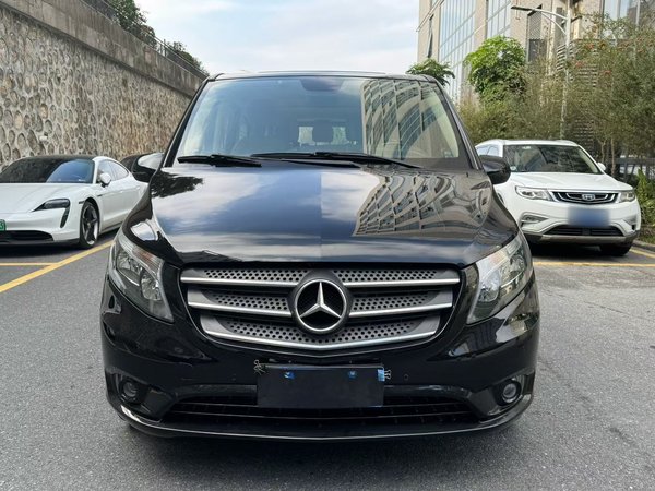 Mercedes-Benz Vito 2018, 48800 км, за 24556 USD