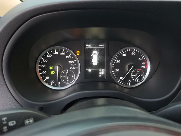 Mercedes-Benz Vito 2018, 86800 км, за 20724 USD - фото 12