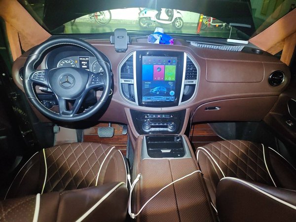 Mercedes-Benz Vito 2021, 56000 км, за 28557 USD - фото 12