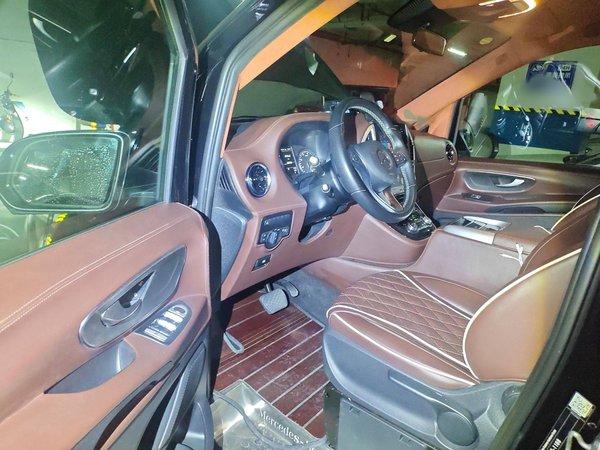 Mercedes-Benz Vito 2021, 56000 км, за 28557 USD - фото 13