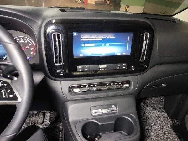 Mercedes-Benz Vito 2024, 1200 км, за 43175 USD - фото 12