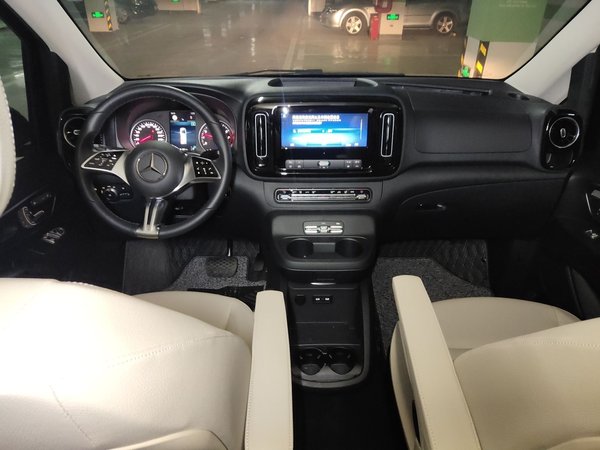 Mercedes-Benz Vito 2024, 1200 км, за 43175 USD - фото 18