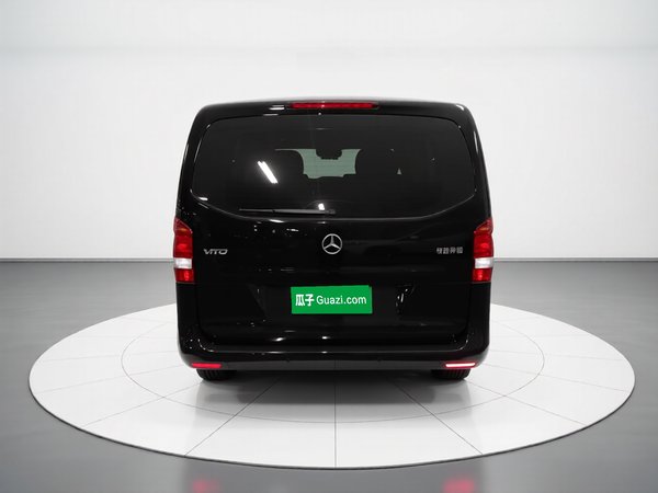 Mercedes-Benz Vito 2024, 1200 км, за 43175 USD