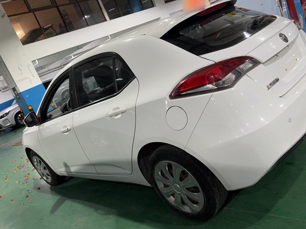 MG 5 2012, 111900 км, за 3757 USD