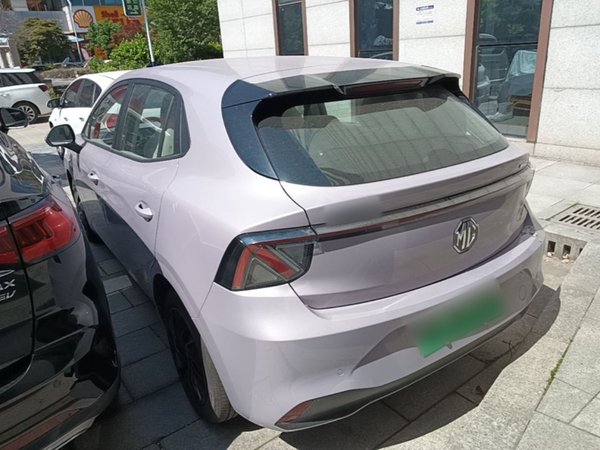 MG 4 EV 2026, 16200 км, за 11036 USD