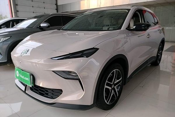 MG ES5 · 2025 год