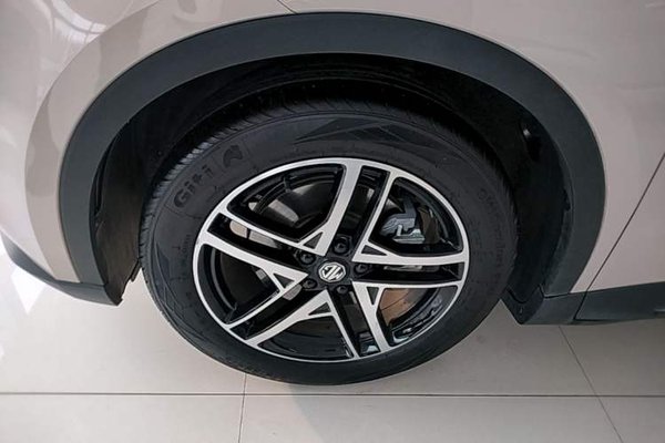MG ES5 2025, 41800 км, за 14609 USD - фото 23