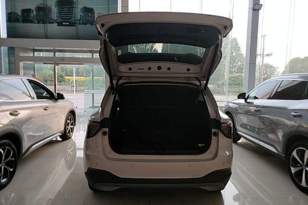 MG ES5 2025, 41800 км, за 14609 USD - фото 7